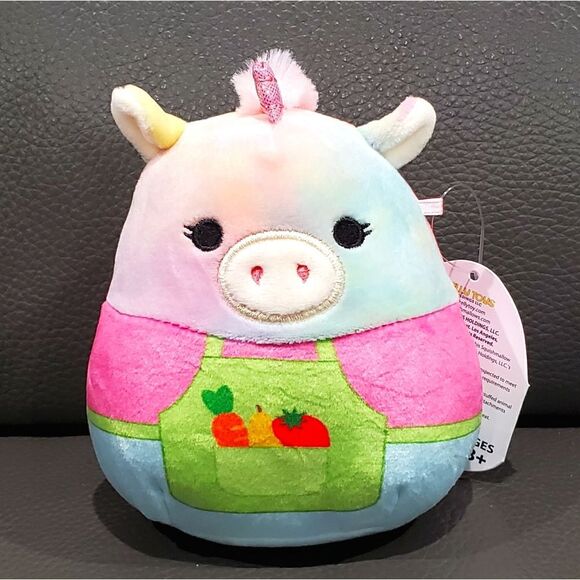 kelly toys Other - 5" Squishmallow Esmeralda the heroes pig